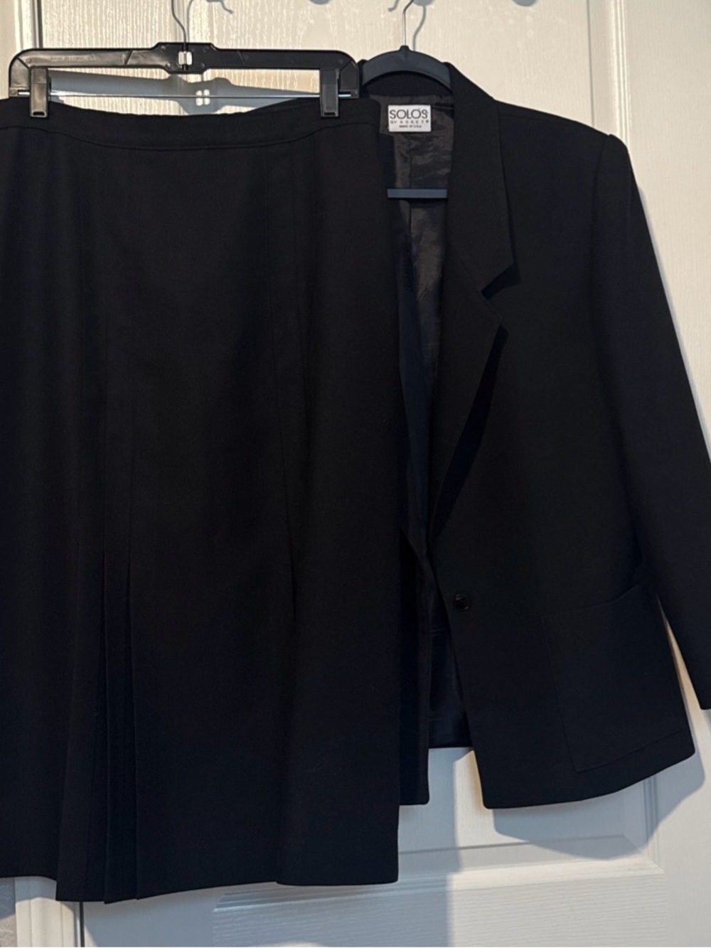 Vintage Solos by Koret Black Women's Blazer and Skirt Set 18/14
